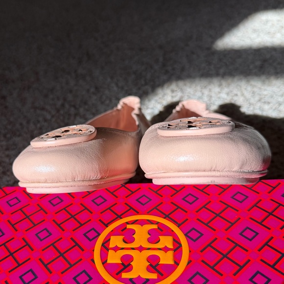 Tory Burch Minnie Travel Ballet with Leather Logo Goat Leather Flat - Picture 4 of 9